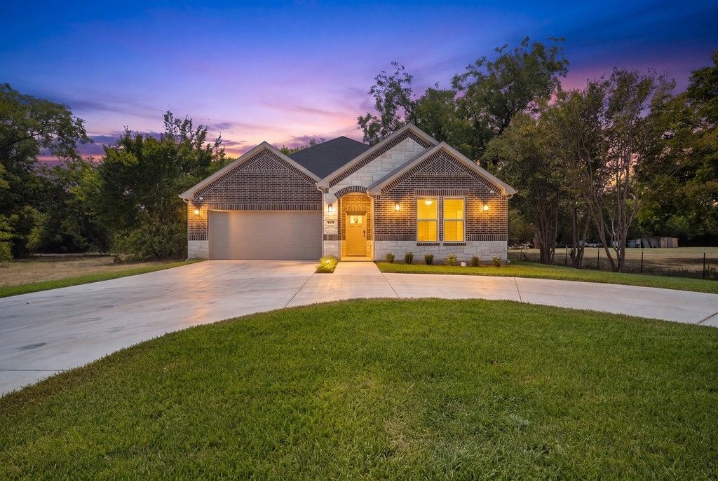 4519 Rosehill Road, Garland, TX 75043