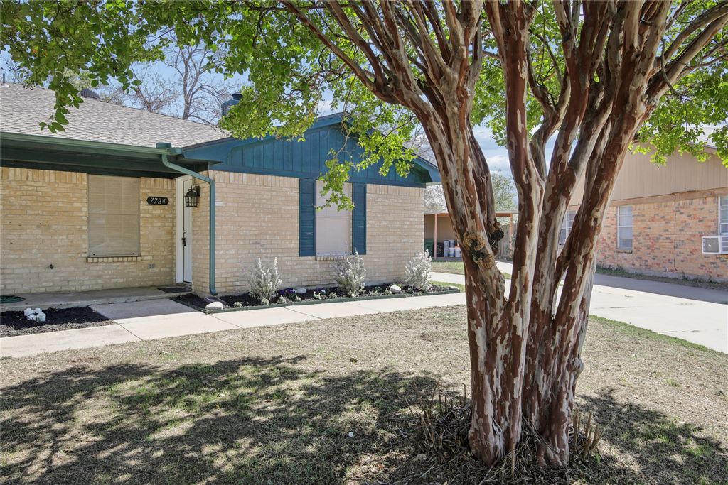 7724 Jennifer Lane, North Richland Hills, TX 76182 — exterior