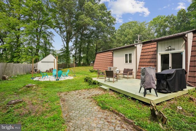 566 HARTFORD RD, Mount Laurel, NJ 08054