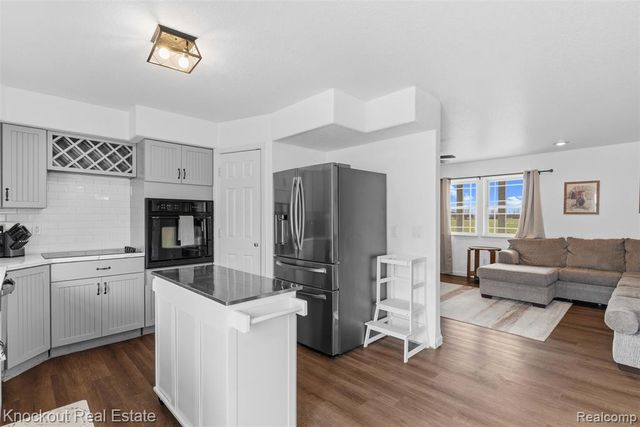 4800 Howell Road, Otter Lake, MI 48464