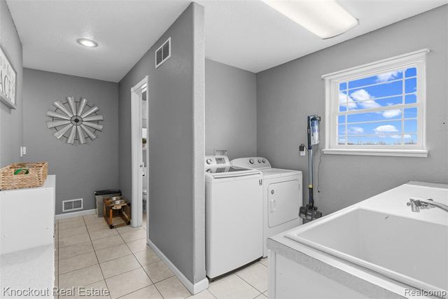 4800 Howell Road, Otter Lake, MI 48464
