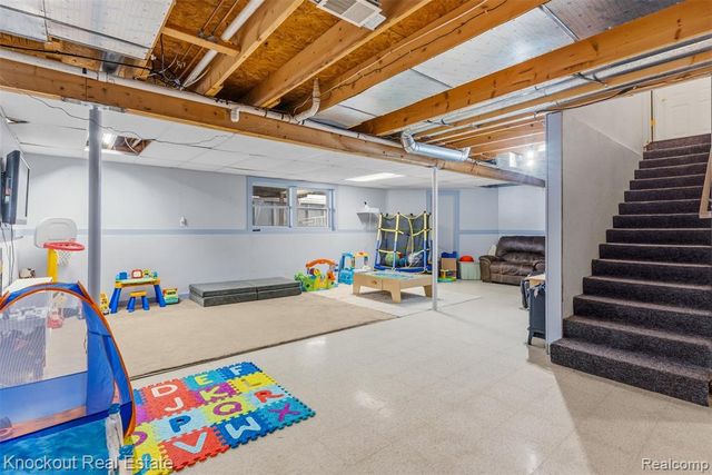 4800 Howell Road, Otter Lake, MI 48464
