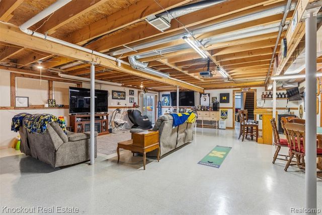 4800 Howell Road, Otter Lake, MI 48464
