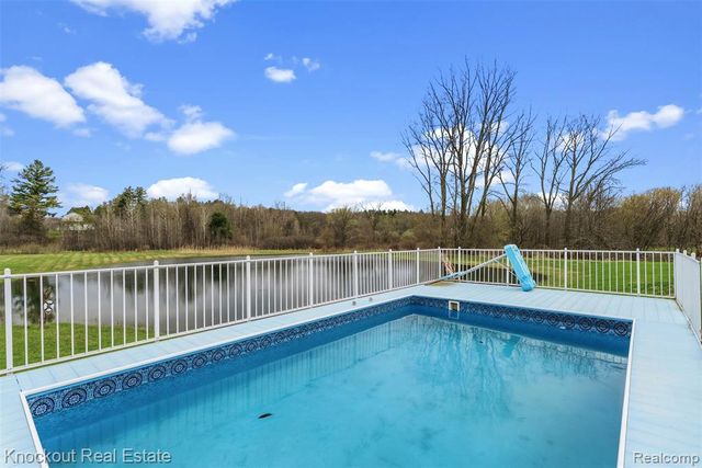 4800 Howell Road, Otter Lake, MI 48464