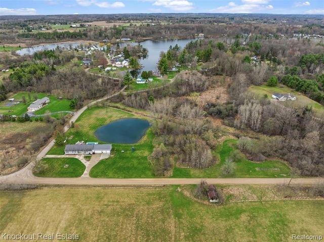 4800 Howell Road, Otter Lake, MI 48464