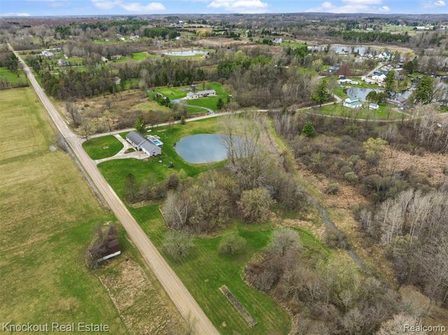 4800 Howell Road, Otter Lake, MI 48464