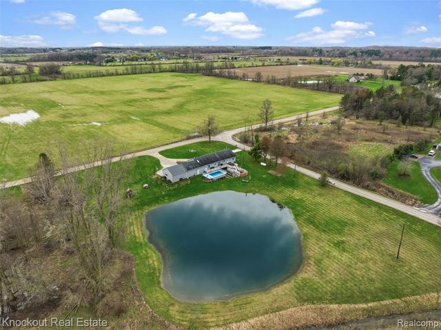 4800 Howell Road, Otter Lake, MI 48464