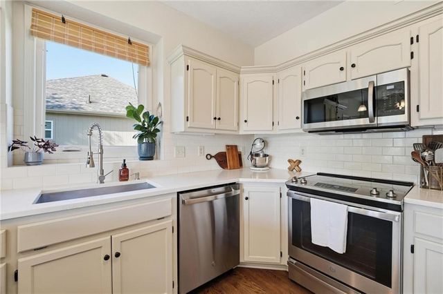1109 NW 92nd Street, Kansas City, MO 64155