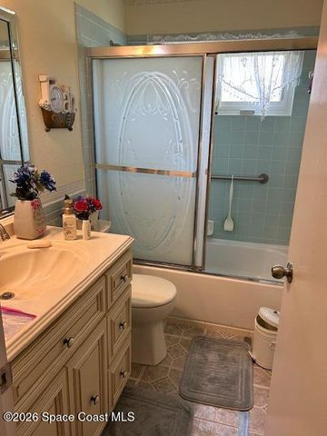 1190 Riviera Drive NE, Palm Bay, FL 32905