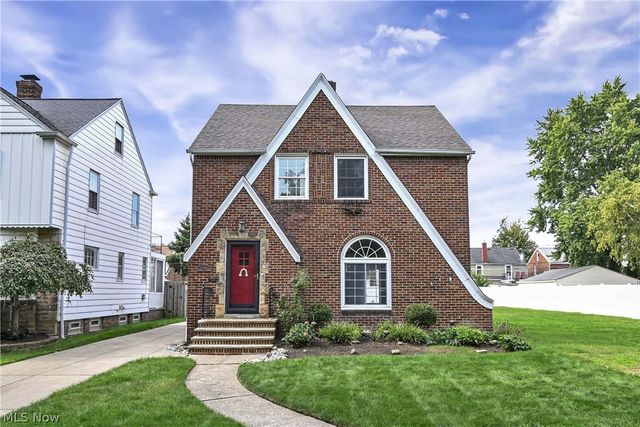94 E 217th Street, Euclid, OH 44123