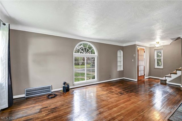 94 E 217th Street, Euclid, OH 44123