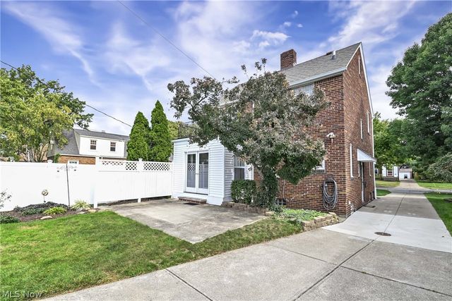 94 E 217th Street, Euclid, OH 44123