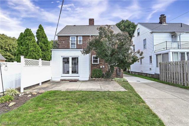 94 E 217th Street, Euclid, OH 44123