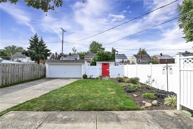 94 E 217th Street, Euclid, OH 44123