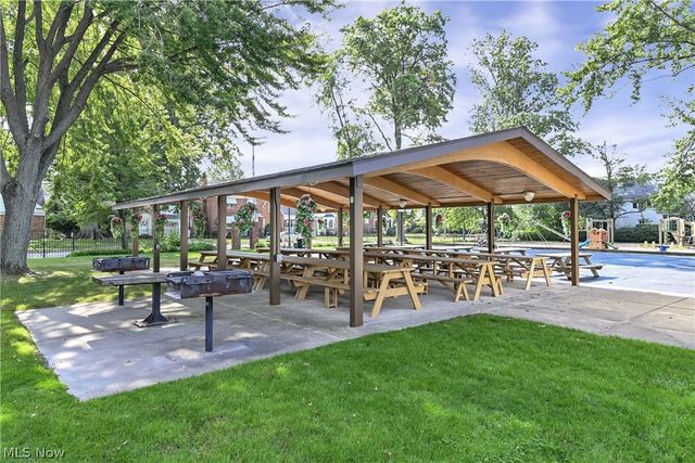 94 E 217th Street, Euclid, OH 44123