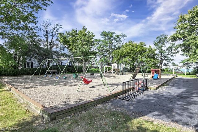 94 E 217th Street, Euclid, OH 44123