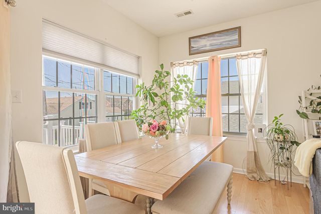 129 N BALTIMORE AVE, Ventnor City, NJ 08406