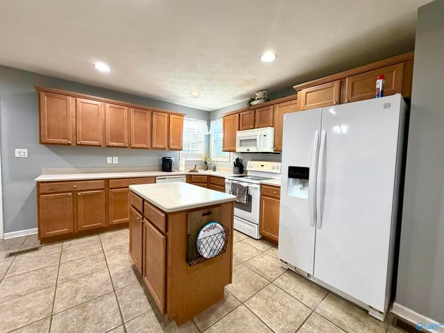 5998 Slasham Road, Southside, AL 35907
