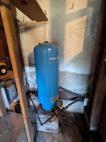 206 S Merrimack Road, Hollis, NH 03049