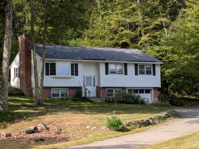 206 S Merrimack Road, Hollis, NH 03049