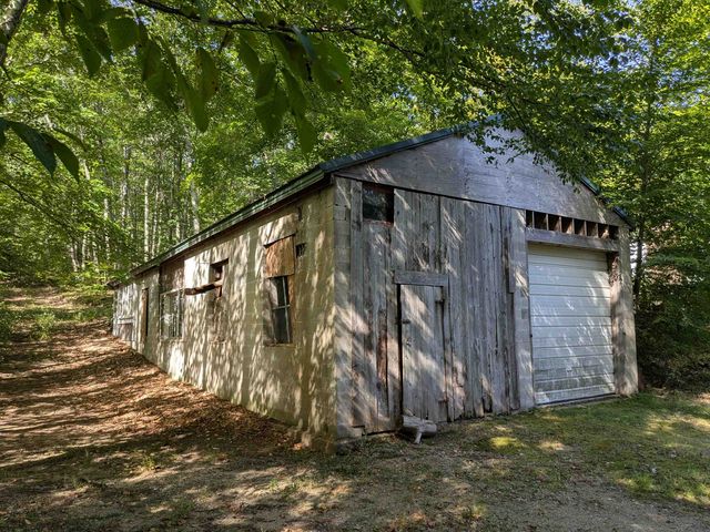 206 S Merrimack Road, Hollis, NH 03049