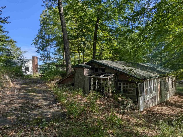 206 S Merrimack Road, Hollis, NH 03049