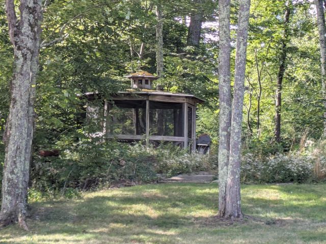 206 S Merrimack Road, Hollis, NH 03049