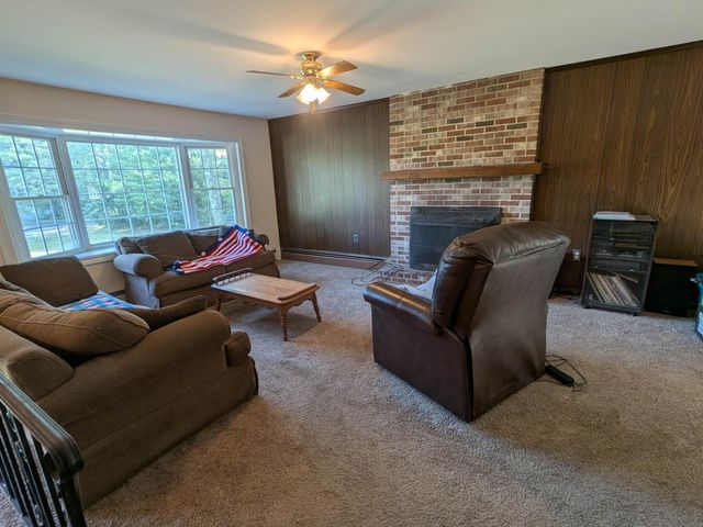 206 S Merrimack Road, Hollis, NH 03049