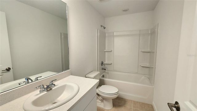 16656 BERGAMO PLACE, Lakewood Ranch, FL 34211