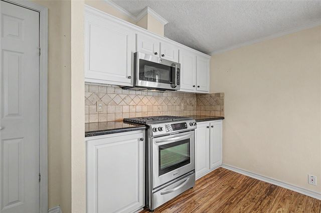 26190 Walnut Burl, Cleveland, TX 77328