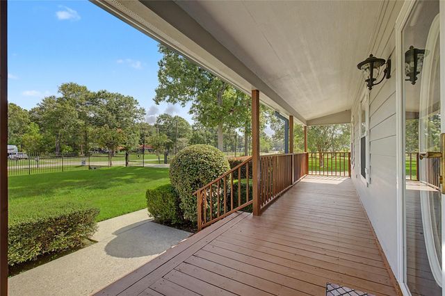 26190 Walnut Burl, Cleveland, TX 77328