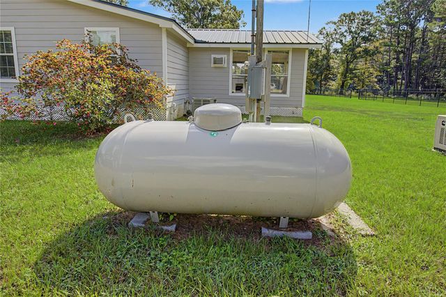 26190 Walnut Burl, Cleveland, TX 77328