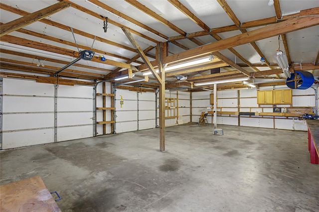 26190 Walnut Burl, Cleveland, TX 77328