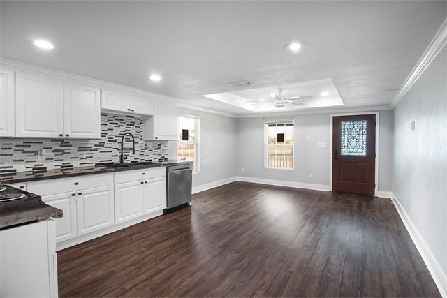 2548 Avenue F, Ingleside, TX 78362