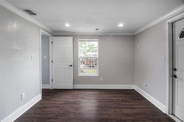 2548 Avenue F, Ingleside, TX 78362
