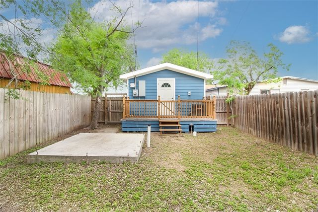 2548 Avenue F, Ingleside, TX 78362