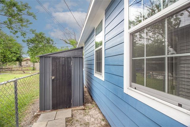 2548 Avenue F, Ingleside, TX 78362