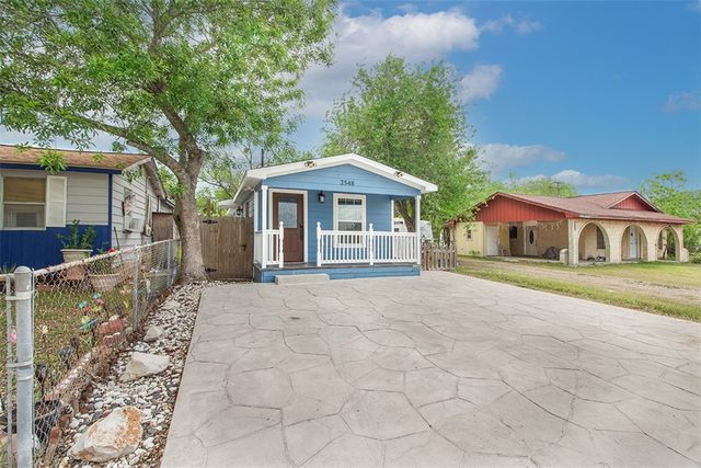 2548 Avenue F, Ingleside, TX 78362