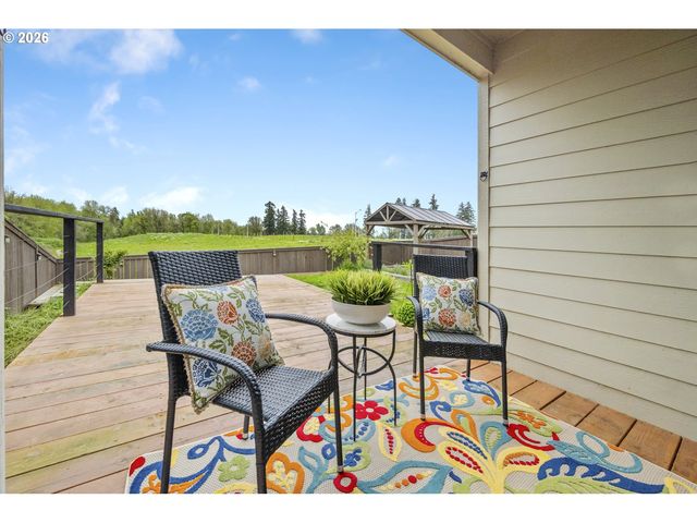 1705 Nw EDGAR St, Mc Minnville, OR 97128