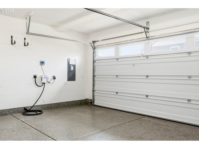 1705 Nw EDGAR St, Mc Minnville, OR 97128