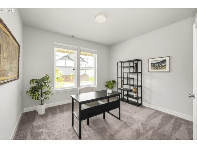 1705 Nw EDGAR St, Mc Minnville, OR 97128