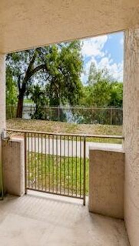 15221 SW 80TH Street 104, Miami, FL 33193