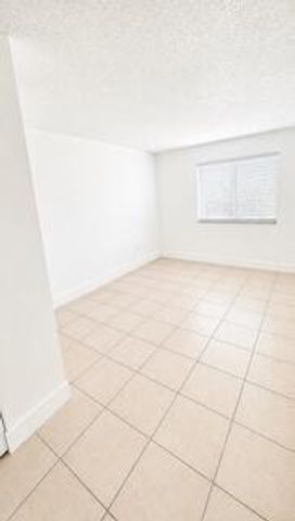 15221 SW 80TH Street 104, Miami, FL 33193