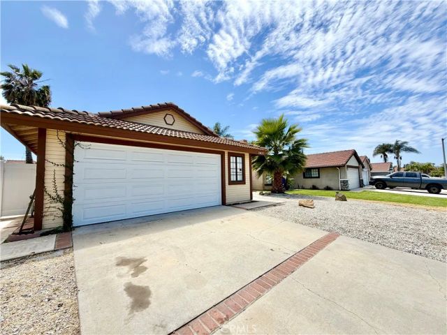 29677 Woodlands Avenue, Murrieta, CA 92563