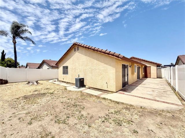 29677 Woodlands Avenue, Murrieta, CA 92563