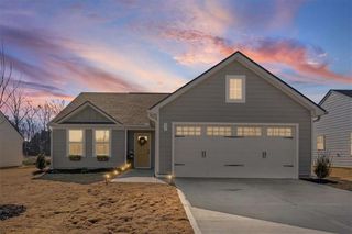 37 Summer Club Boulevard, Rome, GA 30165