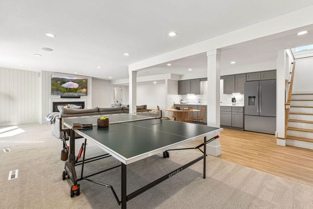 1155 Heritage Lane, Wayzata, MN 55391