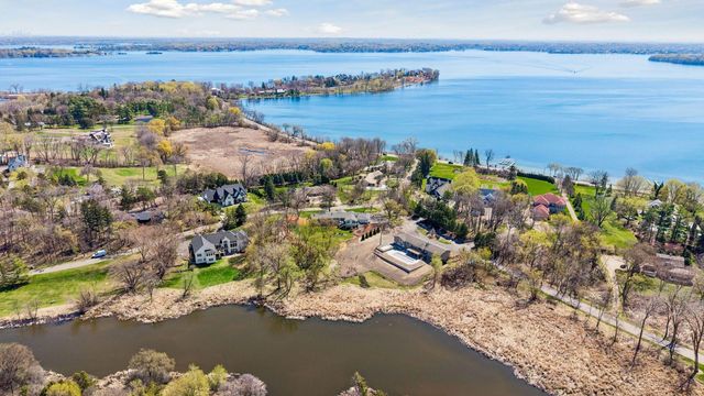 1155 Heritage Lane, Wayzata, MN 55391