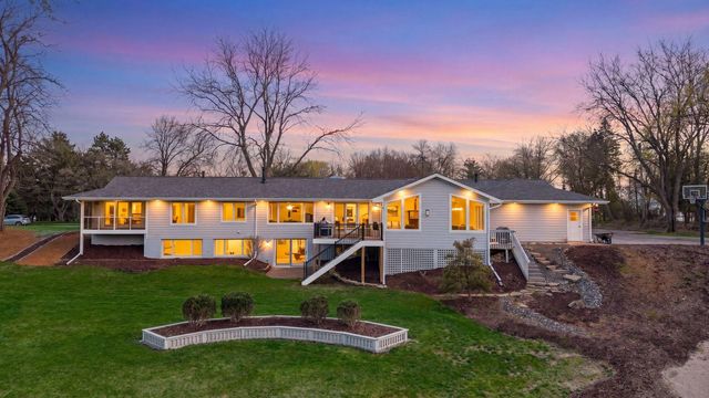 1155 Heritage Lane, Wayzata, MN 55391