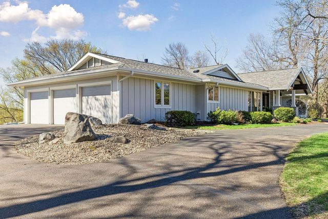1155 Heritage Lane, Wayzata, MN 55391
